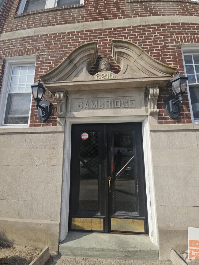 Building Photo - 6215 Ventnor Ave