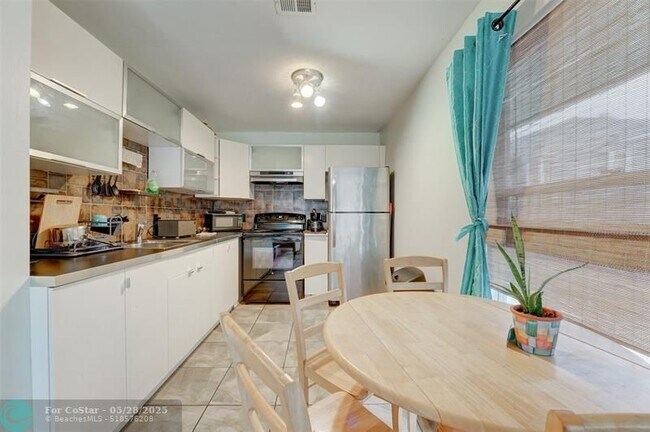 Foto del edificio - 1208 SW 2nd Ct