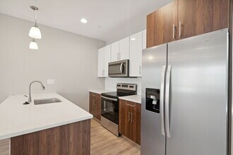 Building Photo - 2612 Annin St