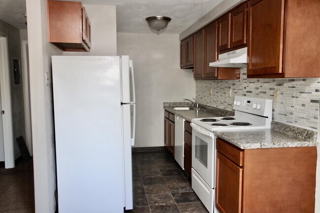 Building Photo - 185 Oak Manor Pl