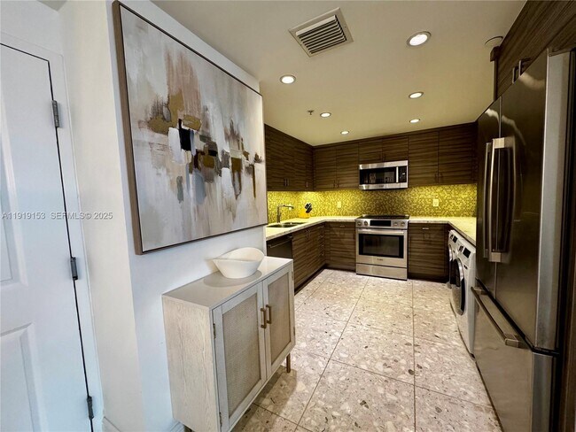 Foto del edificio - 1250 S Miami Ave