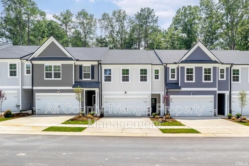 Foto principal - 6943 Doddridge Ln