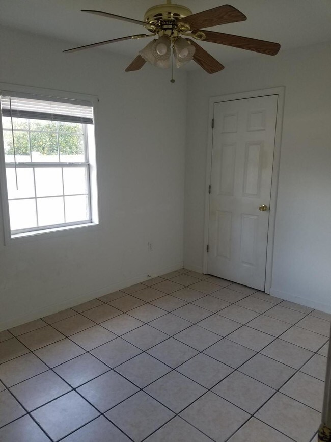 Building Photo - 506 Idlewild Dr