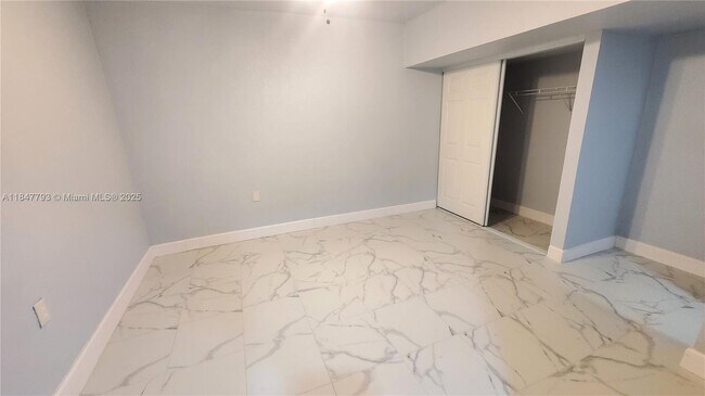 Foto del edificio - 8613 Beekman Dr