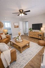 Building Photo - 10660 E Holly Rd