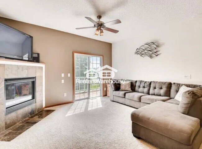 Foto del edificio - 7728 Lachman Ave NE