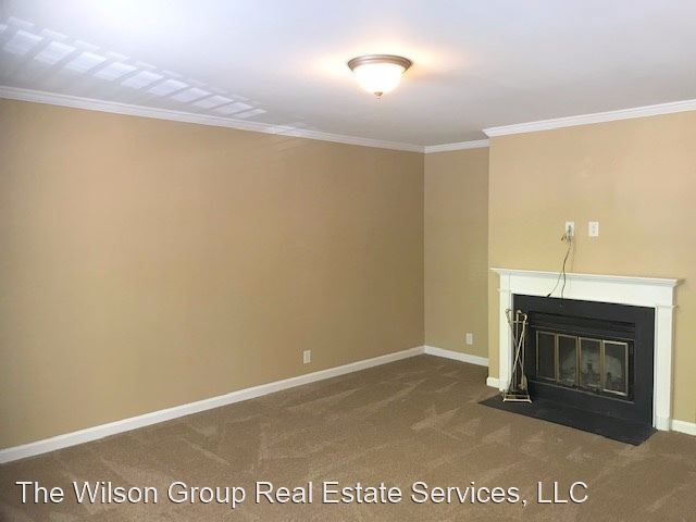 Building Photo - 2 br, 1.5 bath House - 126 McMurray Cir.