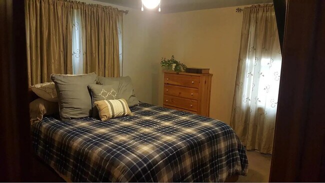 Foto del edificio - 509 S Oxford Ave