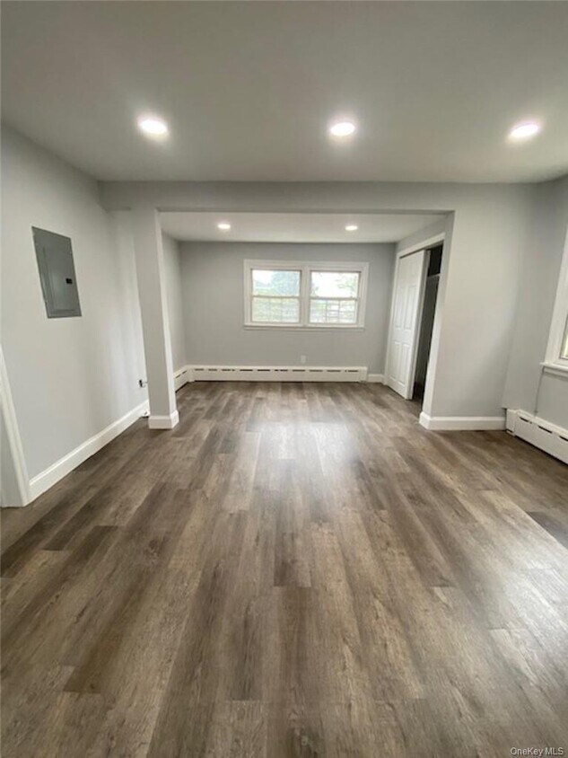 Foto principal - 178 N Washington St