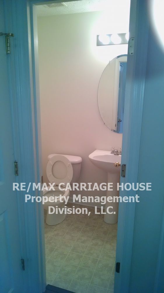 5492 Escalade Dr - 5492  Escalade Dr