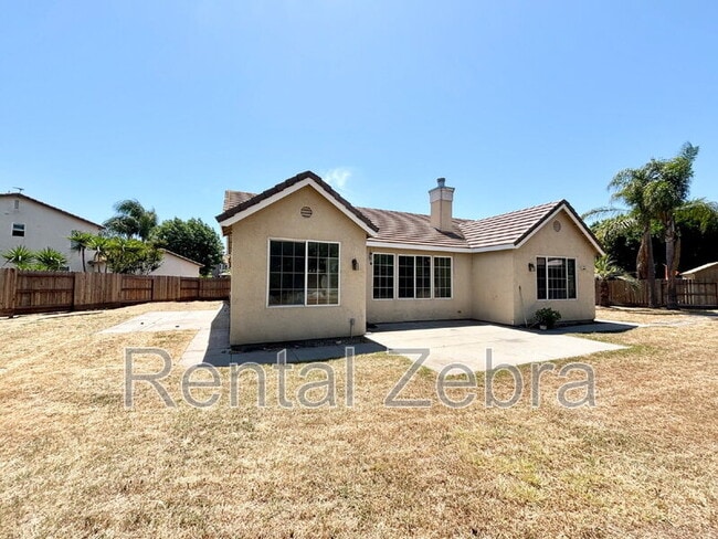 Foto del edificio - 1487 Breezeway Ct