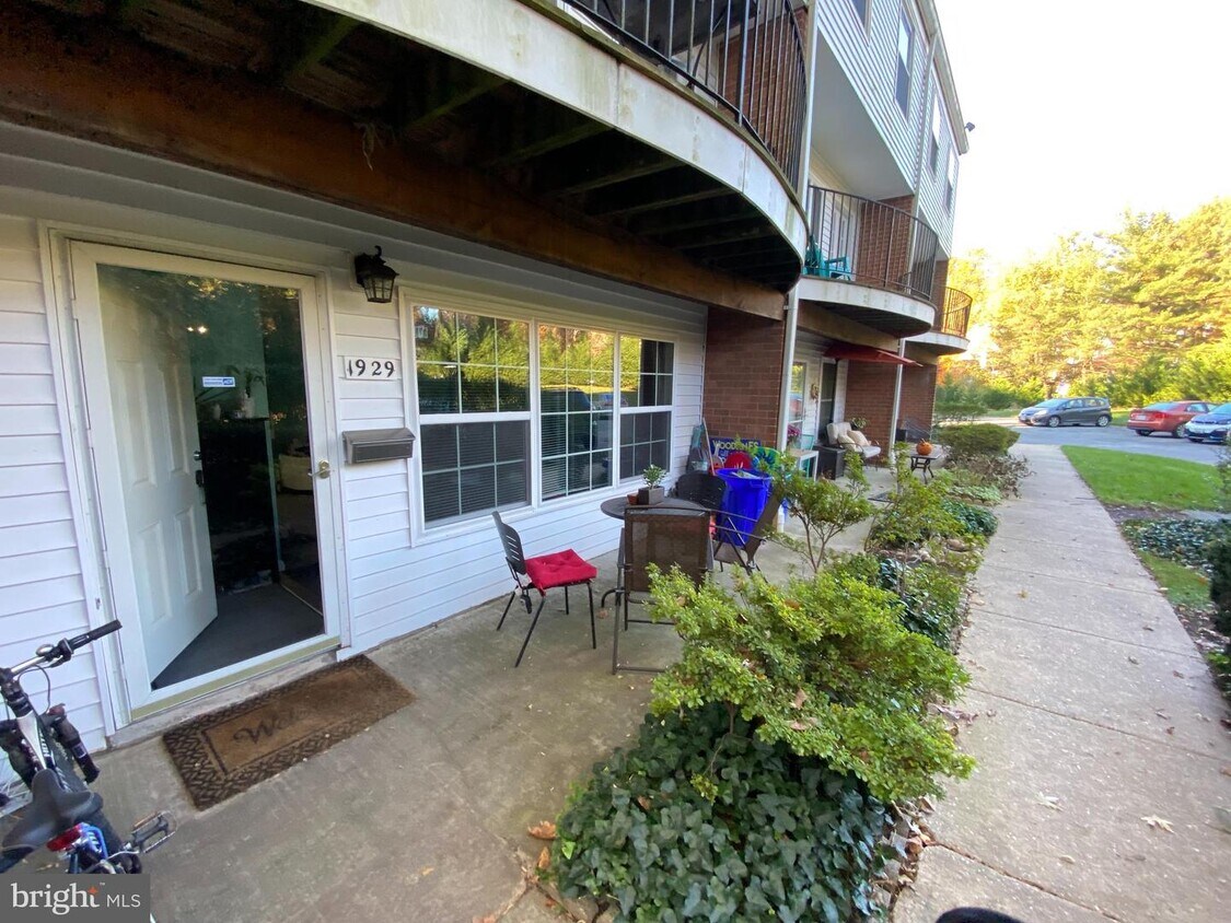 1929 Lyttonsville Rd Unit 1929, Silver Spring, MD 20910 Apartment for