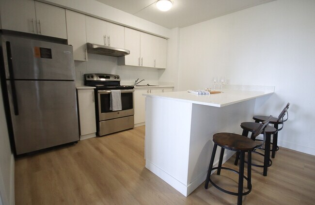 Building Photo - All Inclusive Student Rentals