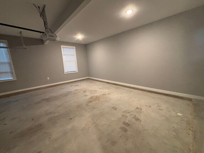 Foto del edificio - 9991 Messana St