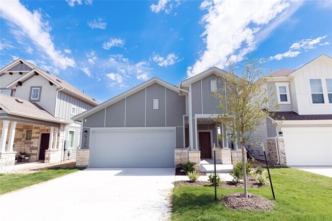 Foto del edificio - 6206 Marsh Ln