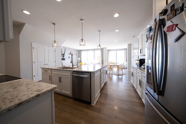 Foto del edificio - 756 Stonegate Rd