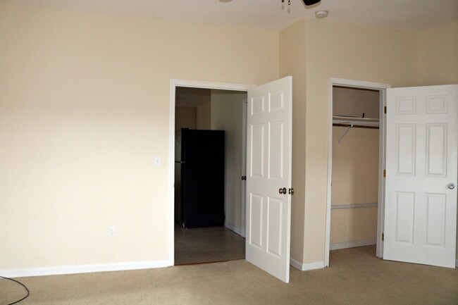 Building Photo - 934 Capouse Ave