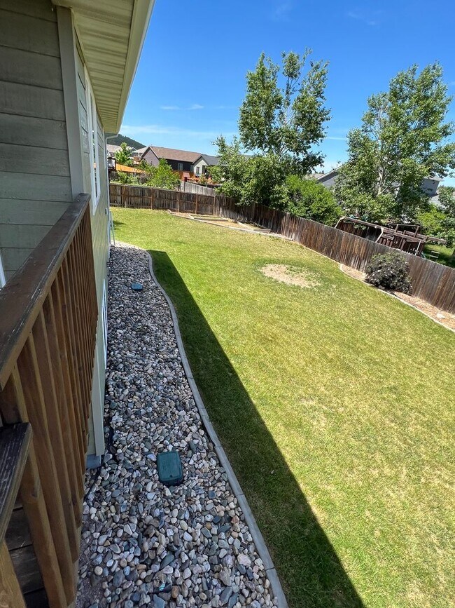 Building Photo - Big, Beautiful Home in Black Hawk/Summerse...