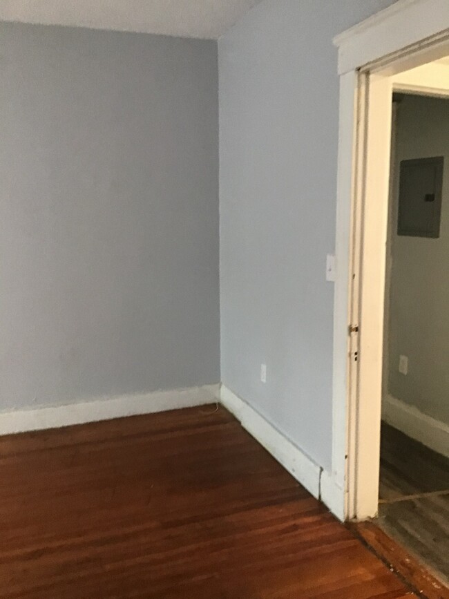 Foto del edificio - 578 Norfolk Street, Unit 1