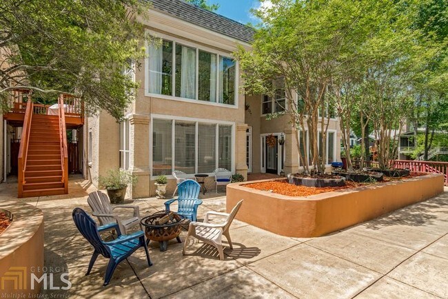 Building Photo - 1118 Rosedale Dr NE