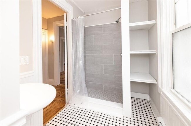 Building Photo - 218 1/2-193 Power St