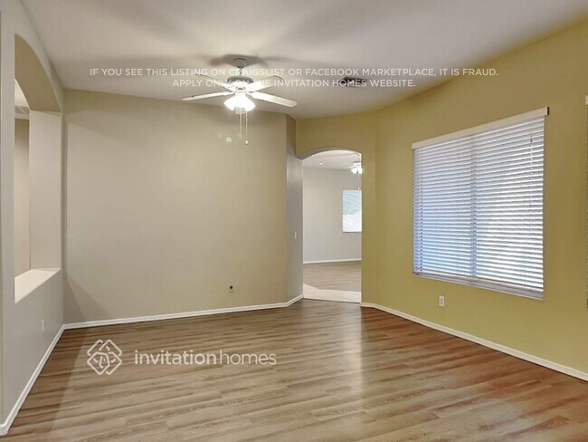 Building Photo - 2995 E Santa Rosa Dr