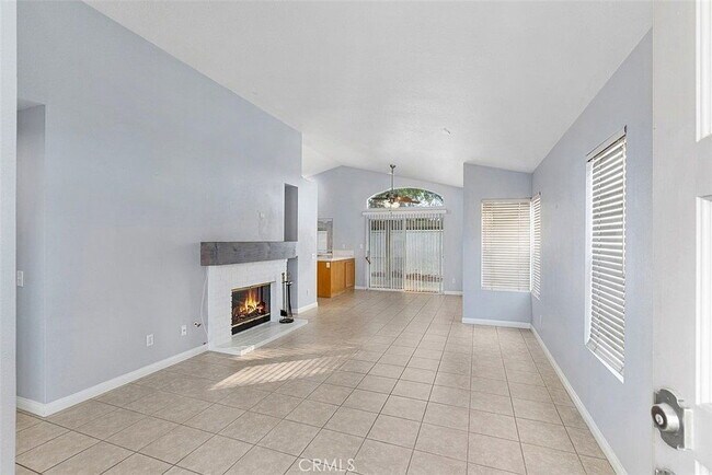 Foto del edificio - "Charming 2-Bed, 2-Bath Retreat in Menifee's Heart – Cozy Living Awaits!"
