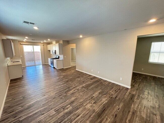 Foto del edificio - Beautifully Upgraded Single-Story 2BED/2BA...