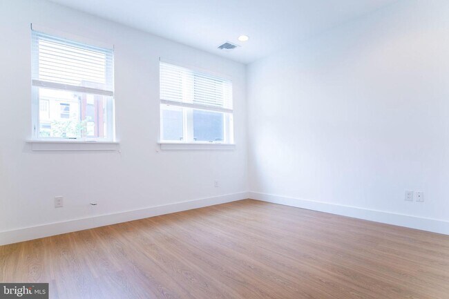 Building Photo - 1414 Frankford Ave