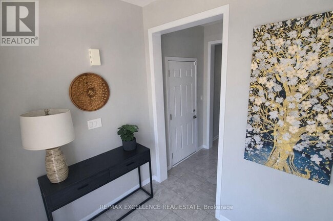 Building Photo - 45 Queen Mary Blvd