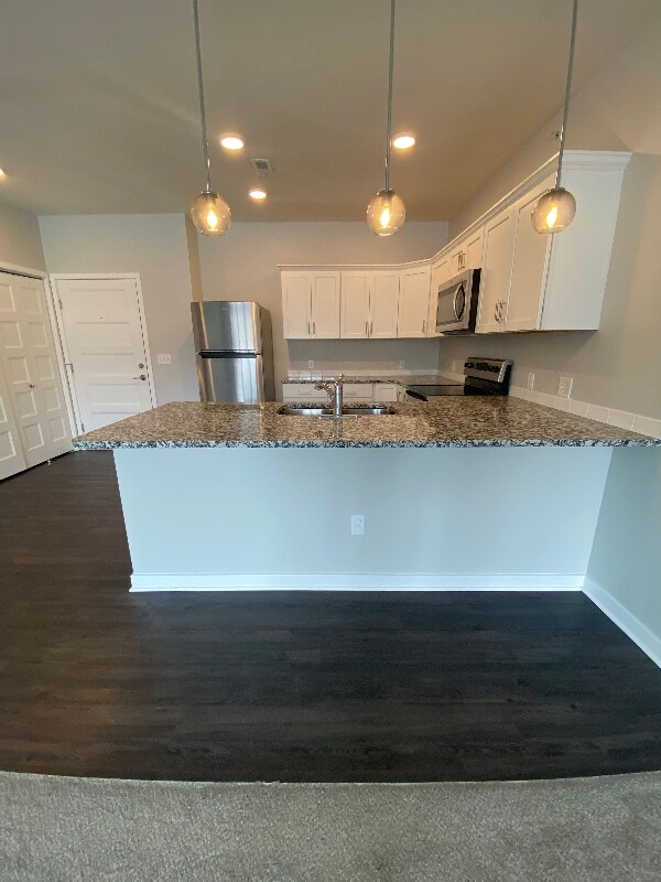 3412 Dodge St Unit 105, Omaha, NE 68131 Room for Rent in Omaha, NE