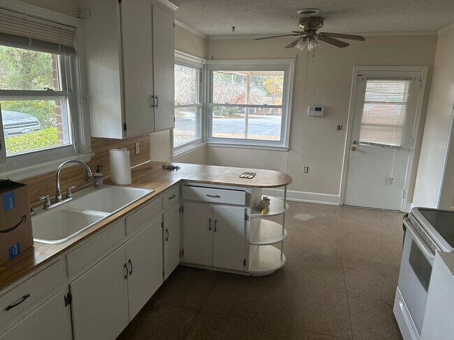 Foto del edificio - 1234 M Ave