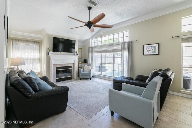 Building Photo - 114 Colombard Ct