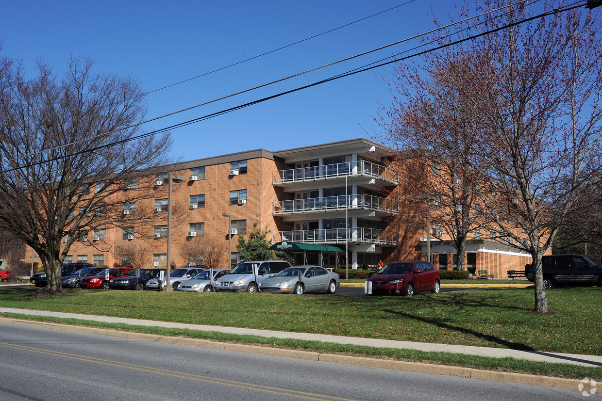 Primary Photo - Lebanon Towne House Apartments