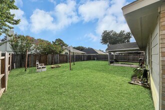 Building Photo - 18318 Farriswood Ct