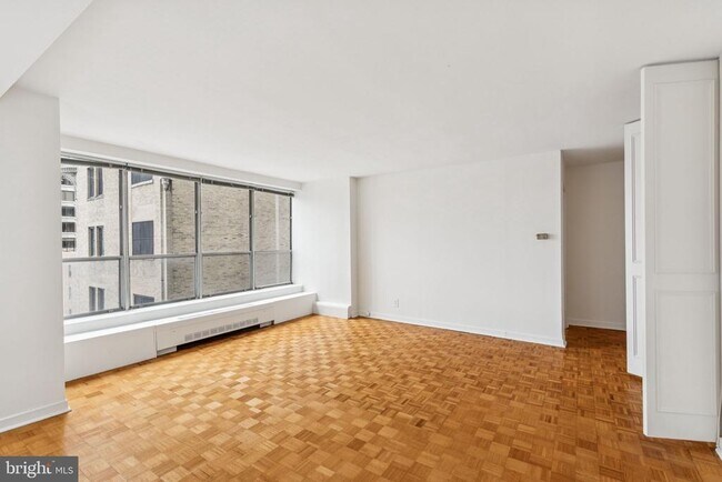 Foto del edificio - 224-30 W Rittenhouse Square