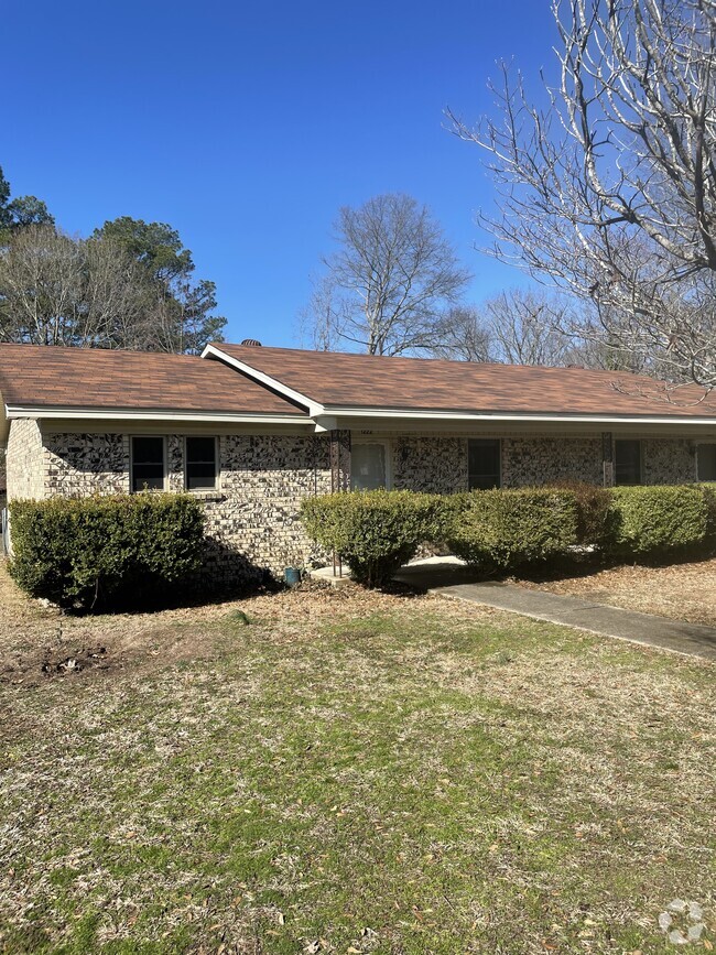 Building Photo - 1222 Bayer St