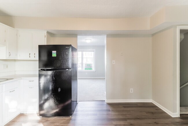 Foto del edificio - Charming 3 bedroom 1 and a half bath in Ed...