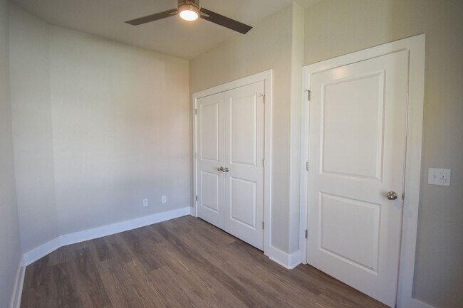 Foto del edificio - 4 bed 4 bath home in Rogers, AR!!