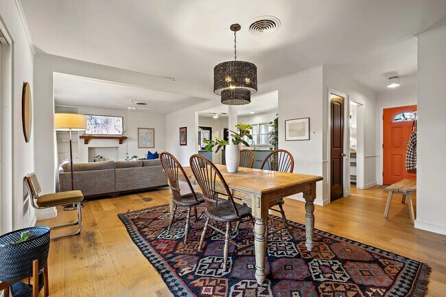 Foto del edificio - 1802 Hutto Rd