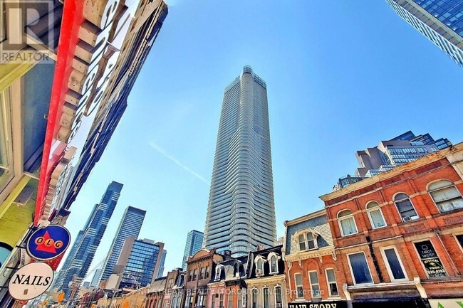 Building Photo - 11-5711 Wellesley St W