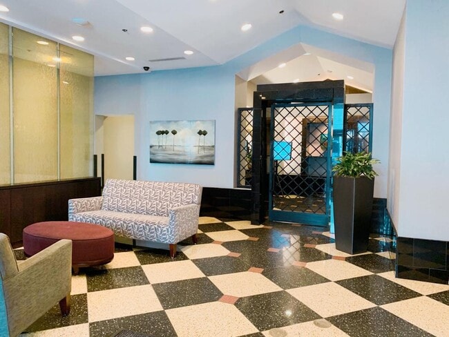 Foto del edificio - 111 W Maple St