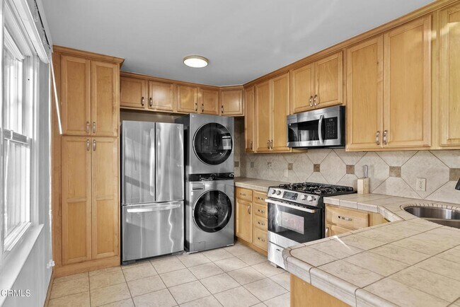 Foto del edificio - 2463 Federal Ave