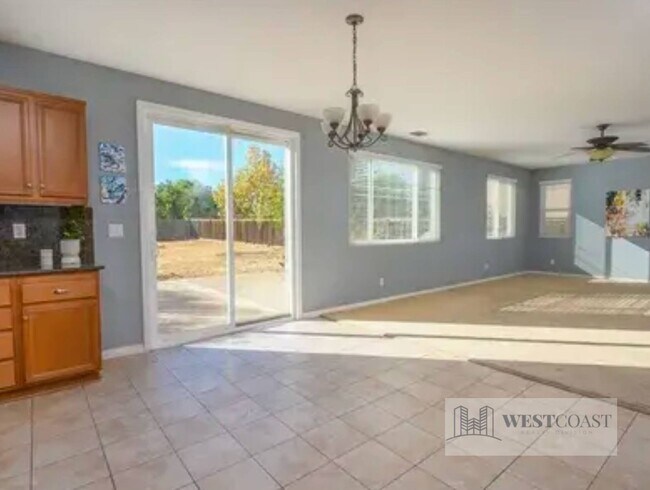 Foto del edificio - 41018 Crimson Pillar Ln