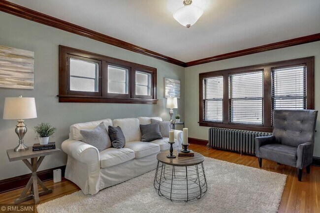 Foto del edificio - 3508 Emerson Ave S