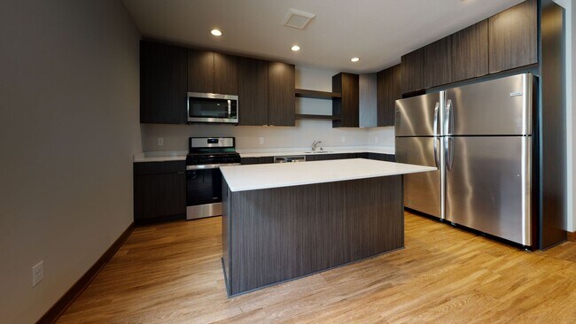 Foto del edificio - 1107 7th St SE