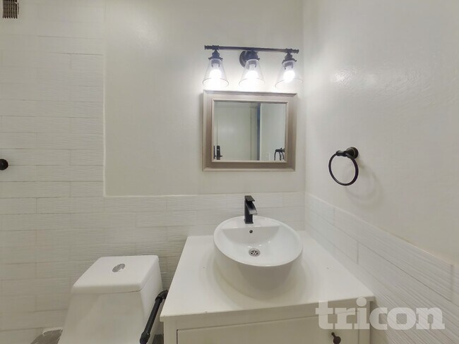 Foto del edificio - 826 W Del Rio St