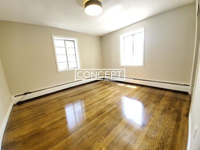 Building Photo - 50 Evergreen St