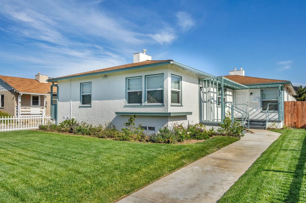 Foto principal - 8330 Kittyhawk Ave