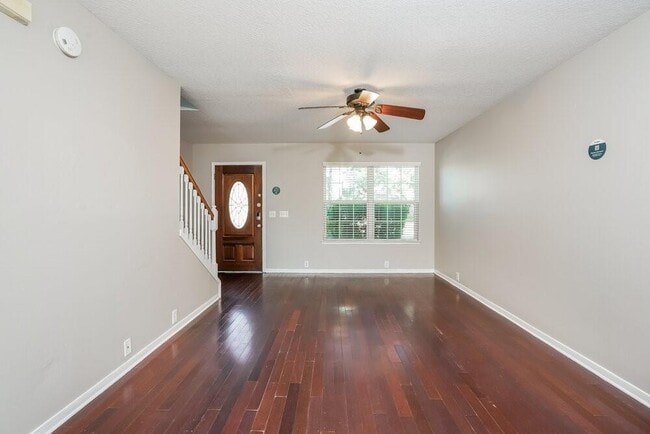 Building Photo - 19119 Royal Isle Dr